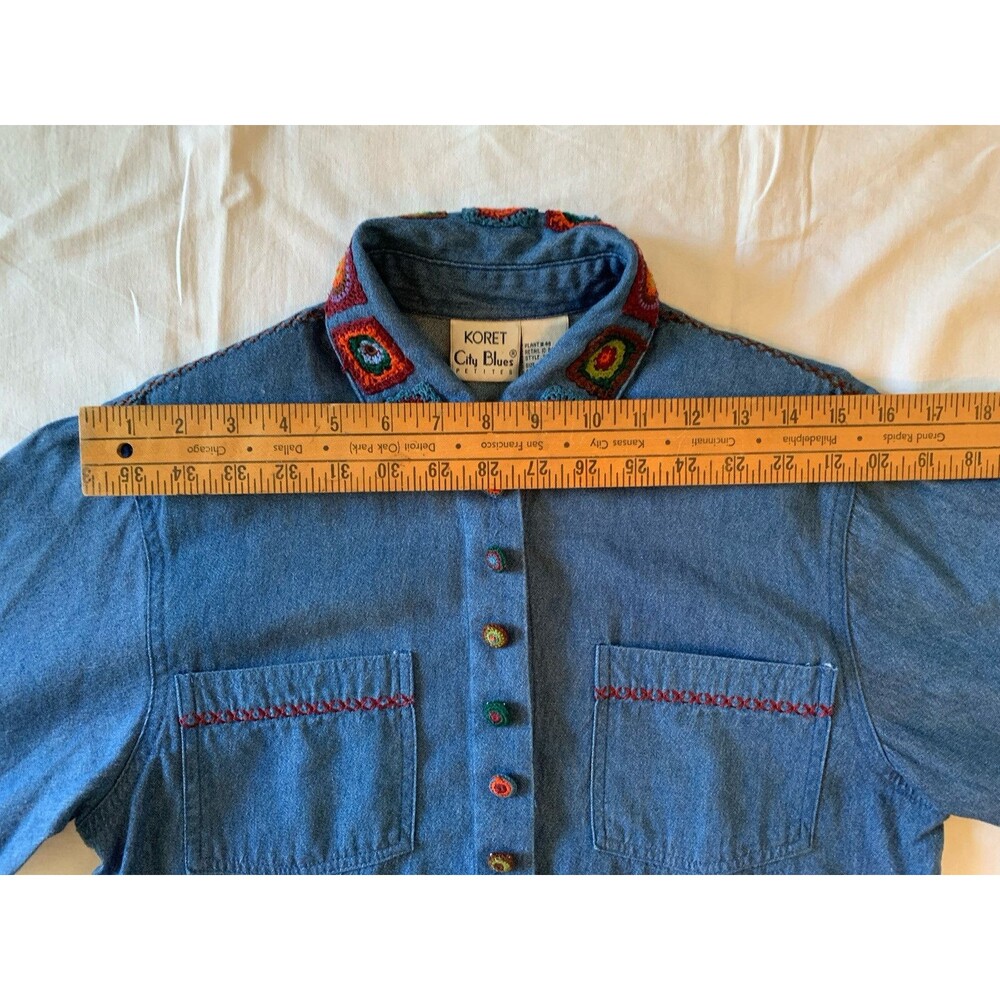 Vtg Koret Crochet Granny Square Blue Denim Button Up Shirt Size PS Boho Cottage - Picture 10 of 15